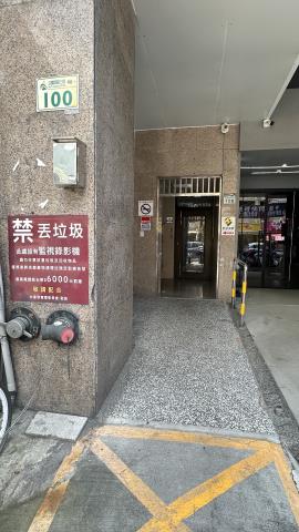 高雄岡山法拍大樓-1