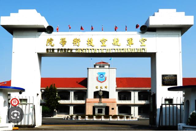 高雄拍賣大樓-1