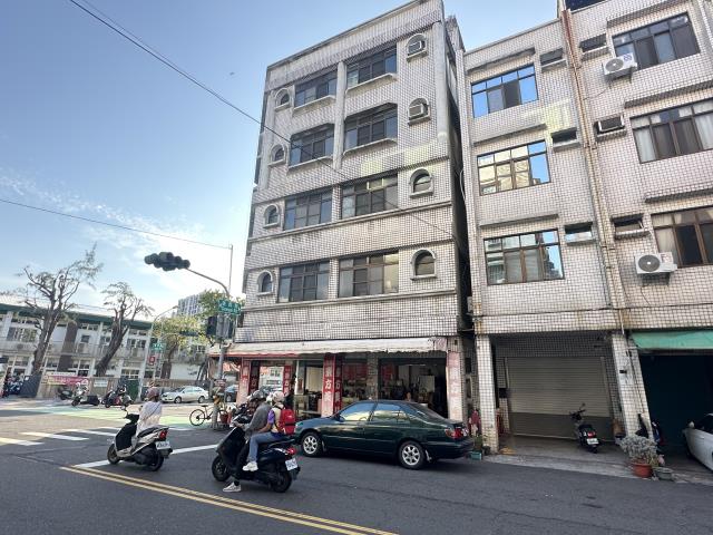 高雄前鎮拍賣透天-1