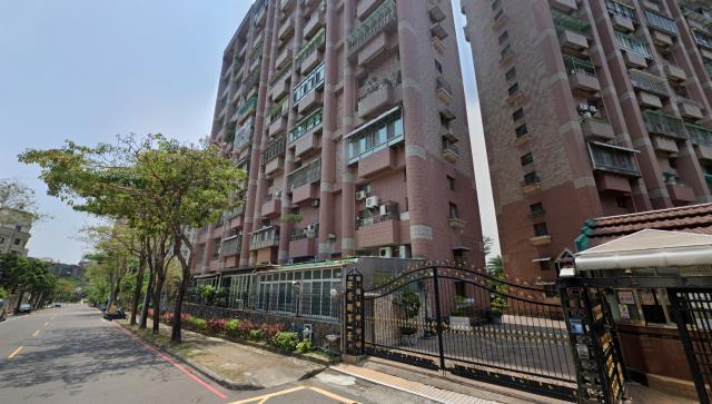 高雄拍賣大樓-0