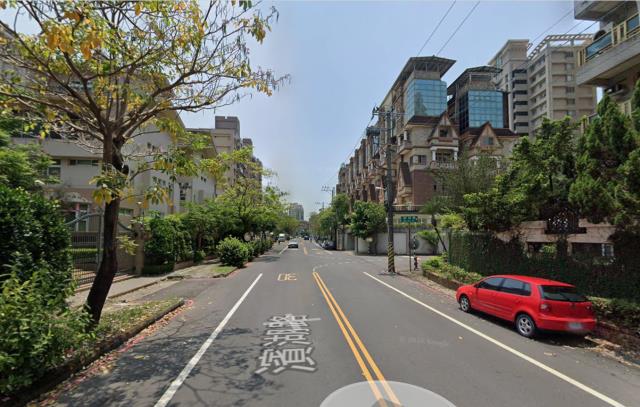 鳥松透天法拍-2