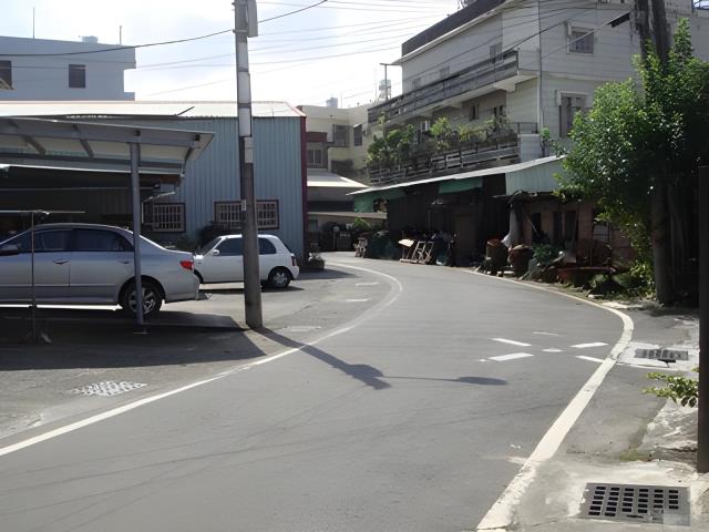高雄岡山拍賣透天-1