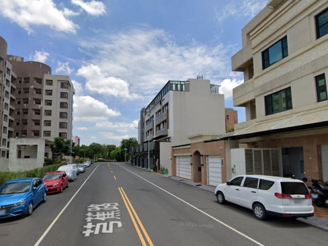 高雄楠梓法拍透天-2