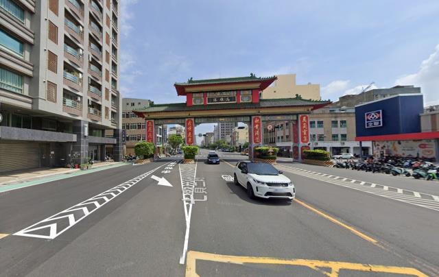 高雄拍賣大樓-4
