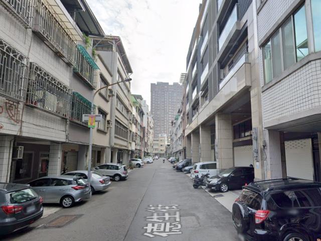 新興區透天法拍-1