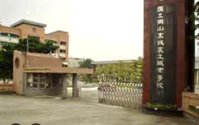 高雄岡山法拍透天-9